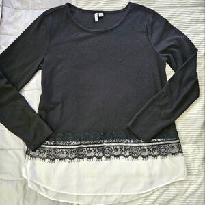 Elle Black and White Lace Hem Women's Top Size L